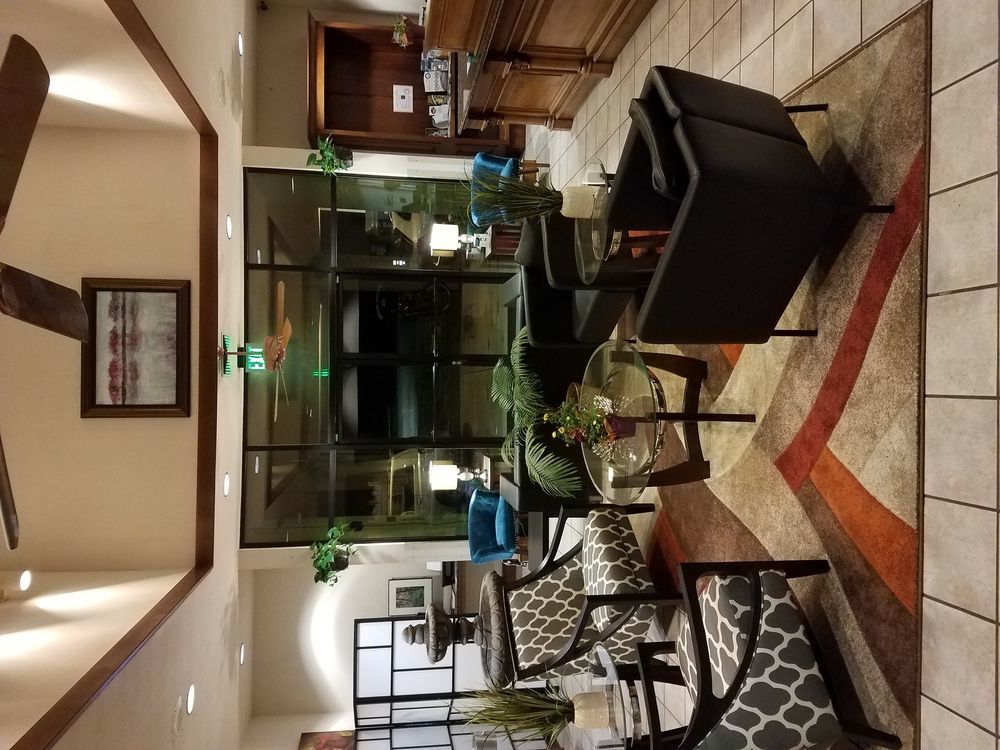 华美达阿克塔酒店 外观 照片